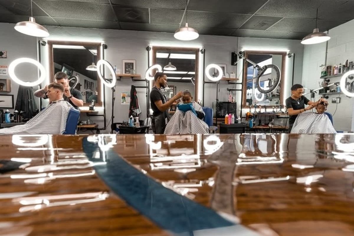 Why Waiting for an Appointment Is Old School: Try Walk-In Barber Shops